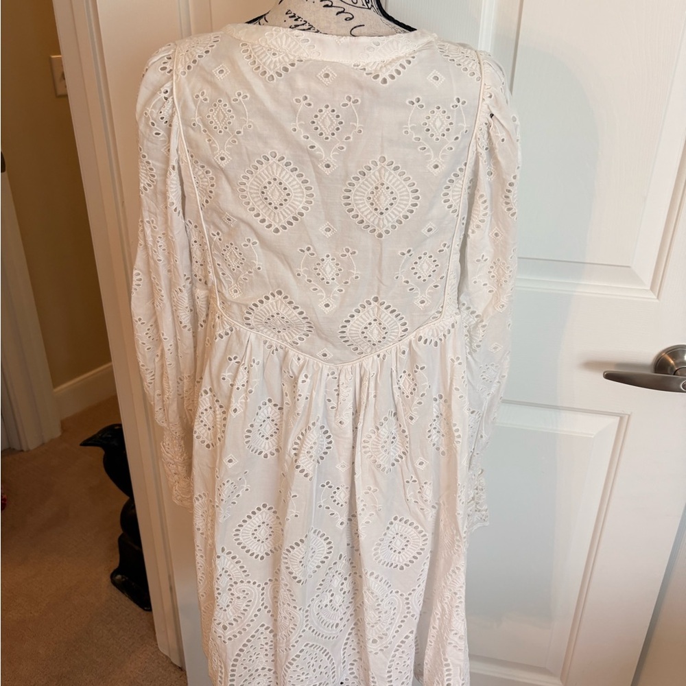 Spell White Eyelet Mini Dress size Medium EC FINAL PRICE - Picture 8 of 9